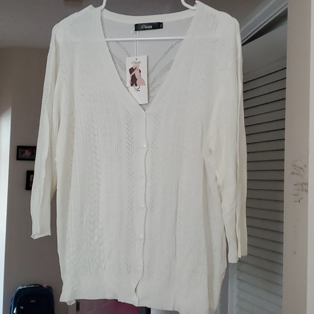 Off white lightweight sweater